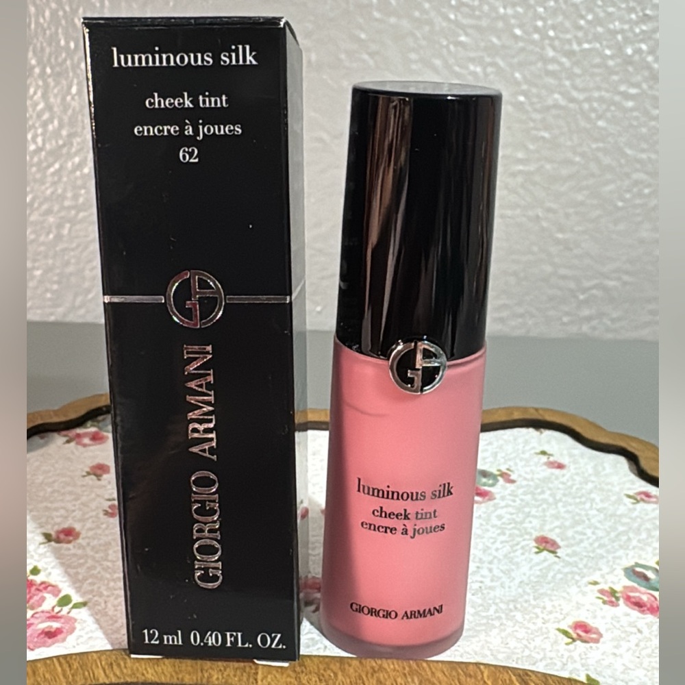 Armani Luminous Silk Cheek Tint 62 Delicate Mauve Liquid Blush NWT Full Size